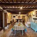 Gorgeous With Pool Near Sibillini Mountains Semesterbostad *