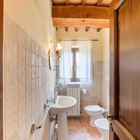 Gorgeous With Pool Near Sibillini Mountains *