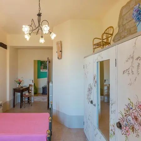 Gorgeous With Pool Near Sibillini Mountains *