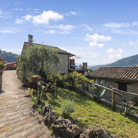 Feriehus Gorgeous With Pool Near Sibillini Mountains Monte San Martino