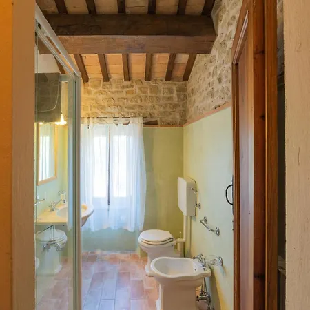 Casa de Férias Gorgeous With Pool Near Sibillini Mountains *