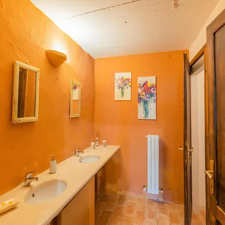 Gorgeous Apartment With Pool Near Sibillini Mountains Monte San Martino