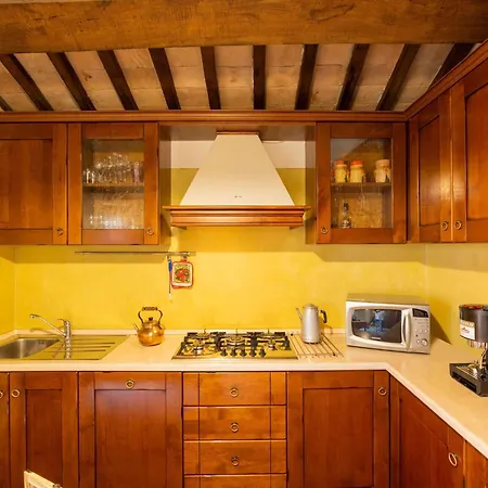 Holiday home Gorgeous Apartment With Pool Near Sibillini Mountains *