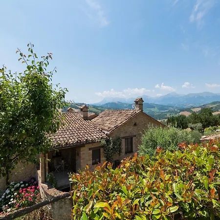 Gorgeous With Pool Near Sibillini Mountains *