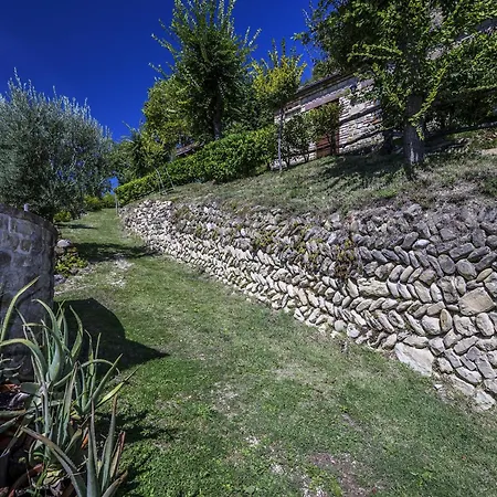 Gorgeous With Pool Near Sibillini Mountains Casa de Férias Monte San Martino